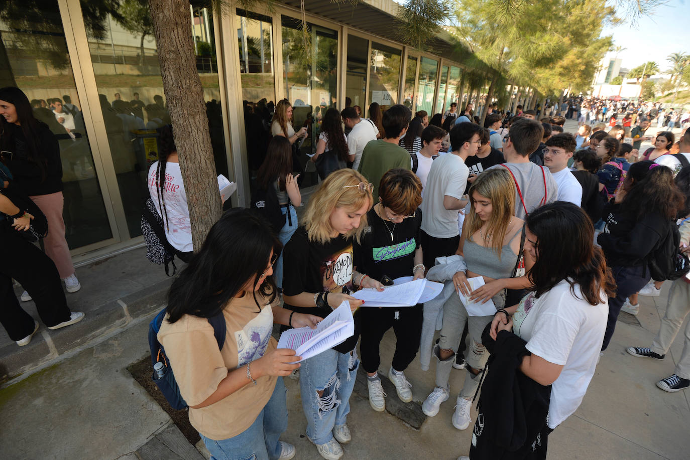 Primer día de la Ebau en el Campus de Espinardo.