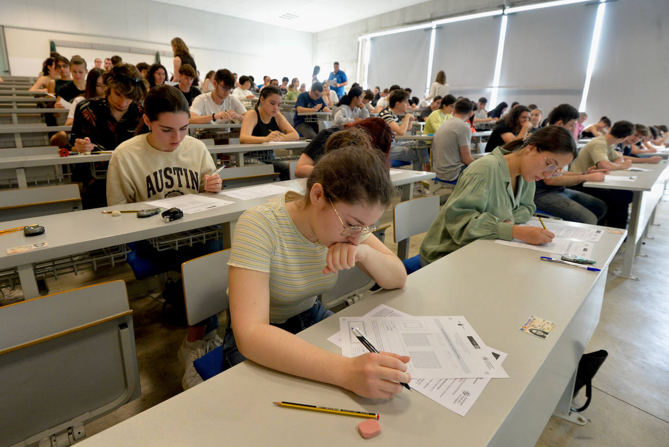 Primer día de la Ebau en el Campus de Espinardo.