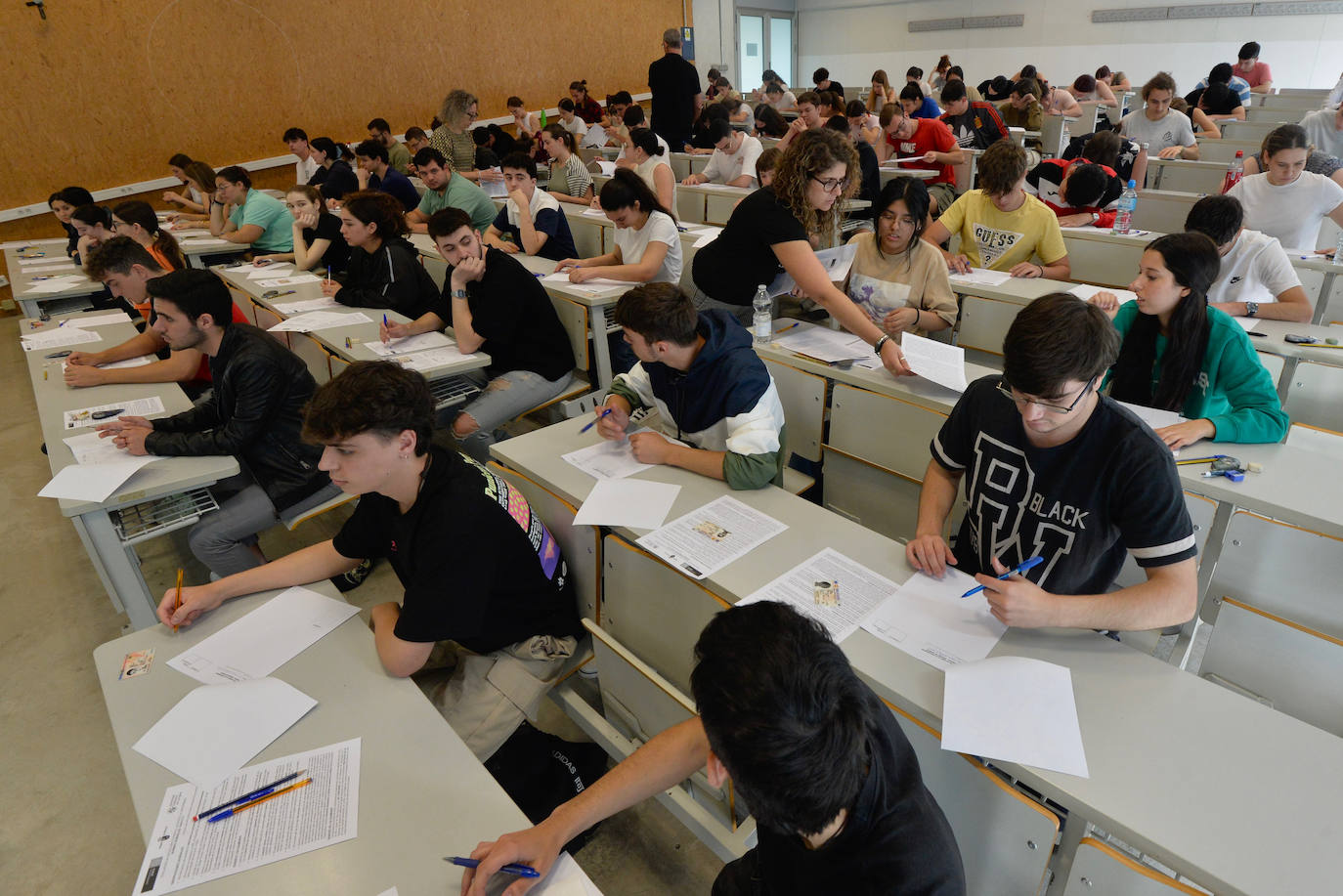 Primer día de la Ebau en el Campus de Espinardo.