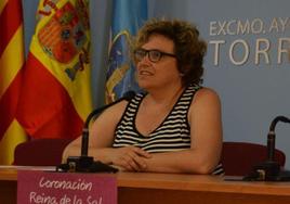 La exconcejal de Fiestas del Ayuntamiento de Torrevieja, África Celdrán.
