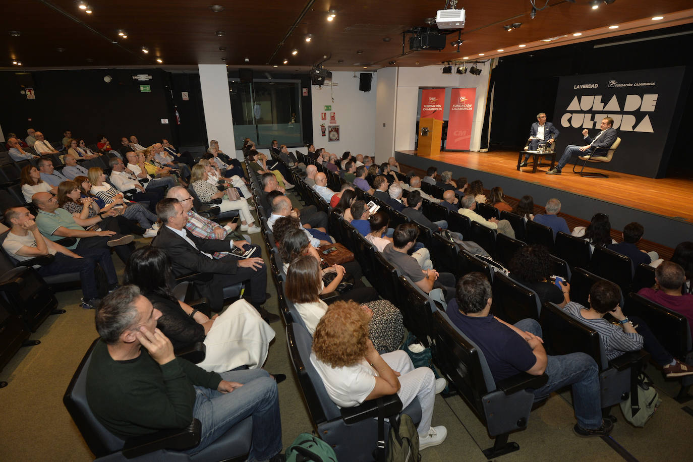 Daniel Torregrosa y López Nicolás, en el Aula de Cultura