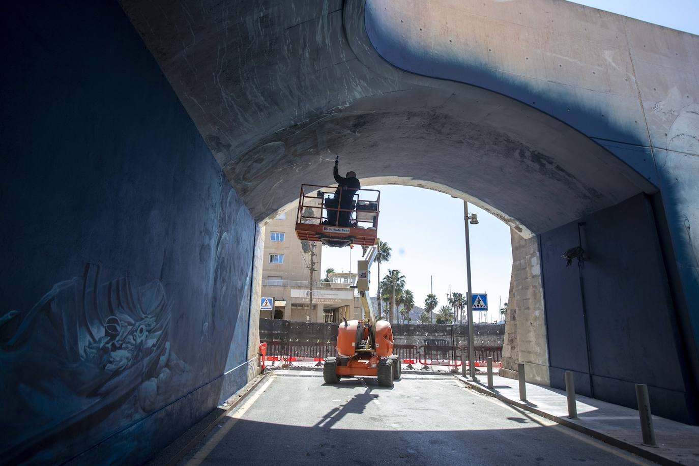 Las fotos de Pablo Sánchez del mural de Kraser en Cartagena