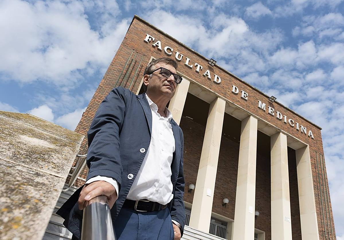 El jefe de Psiquiatría de La Arrixaca, Francisco Toledo.