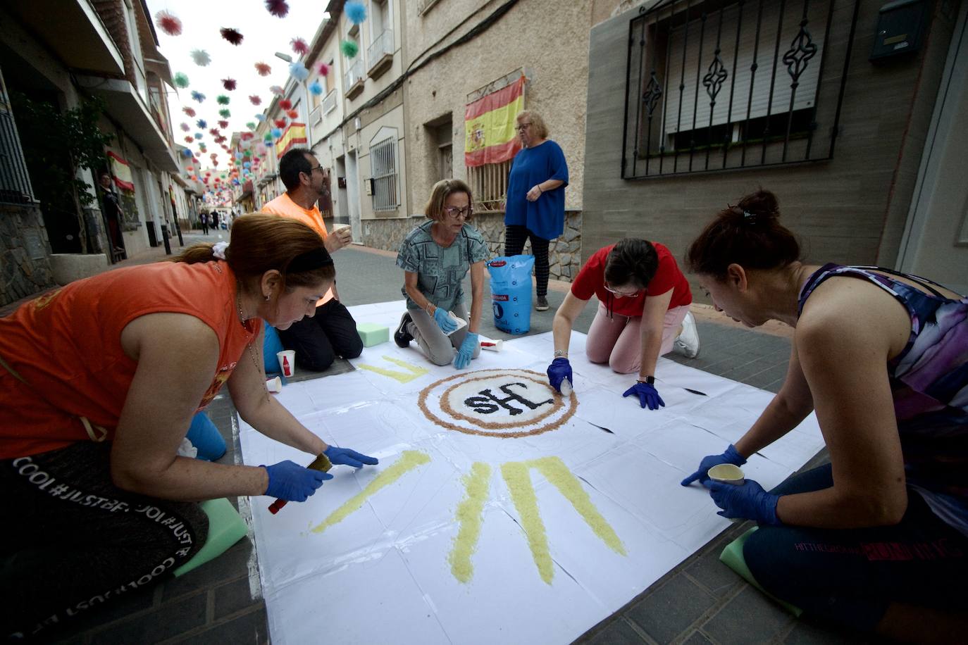 Las alfombras de sal de Alquerías, en imágenes