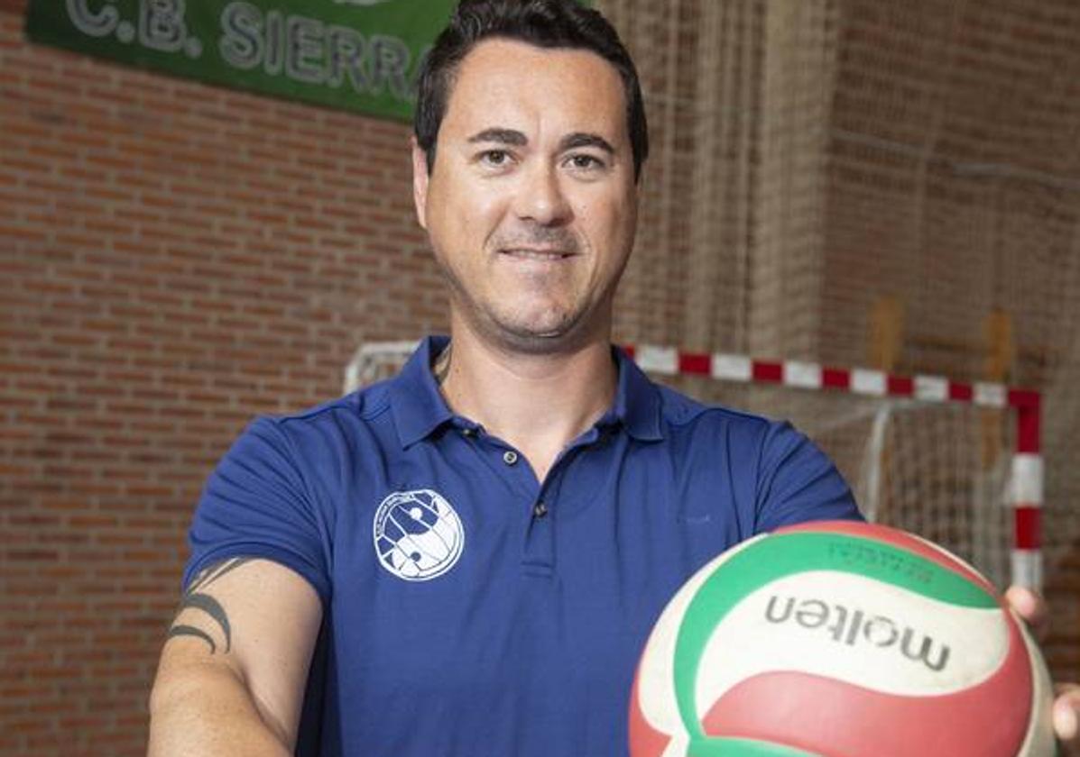 Andre Collin, en 2019, en el pabellón escolar de El Algar.