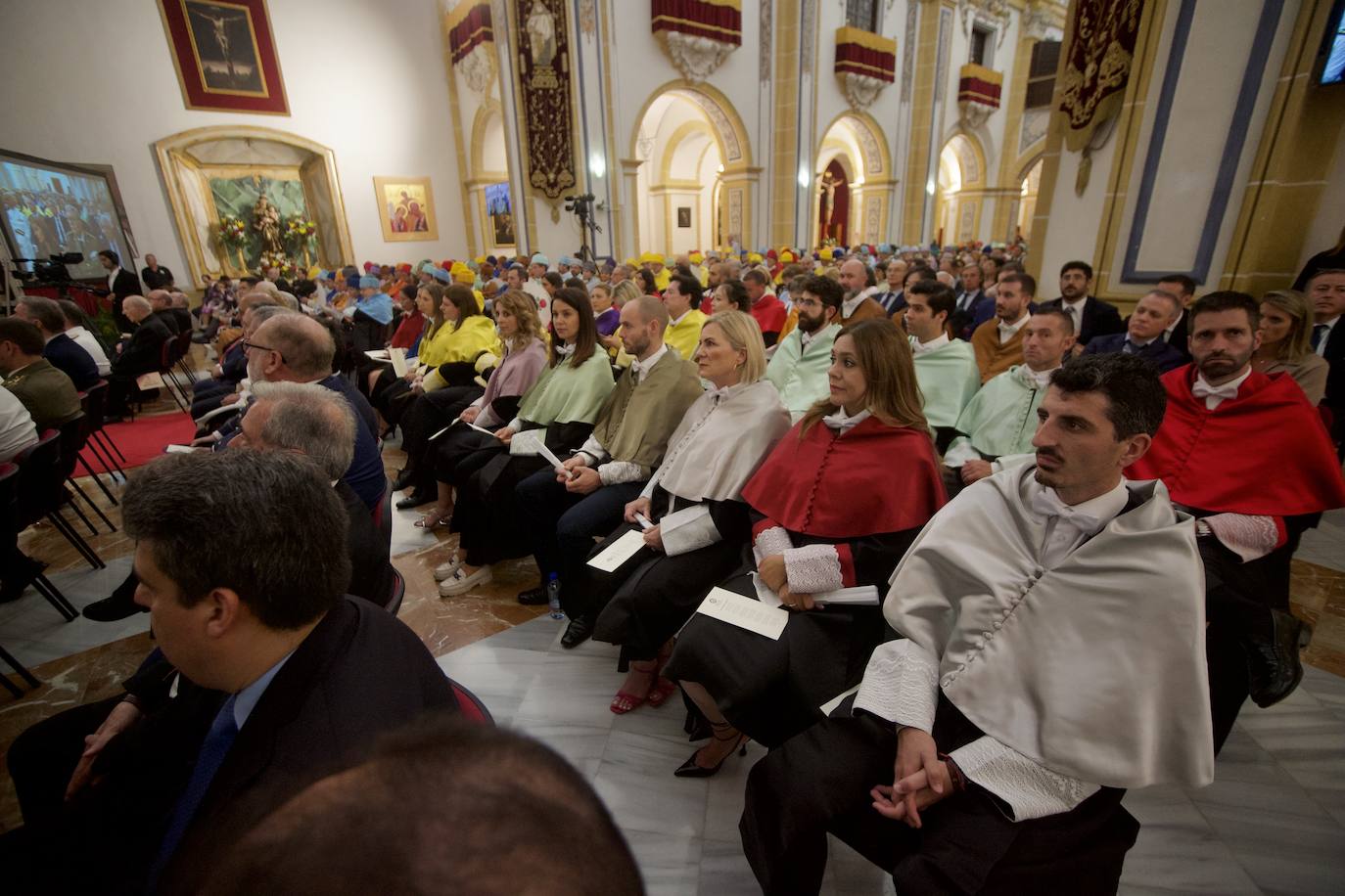 El acto de la UCAM por el día de San Antonio, en imágenes