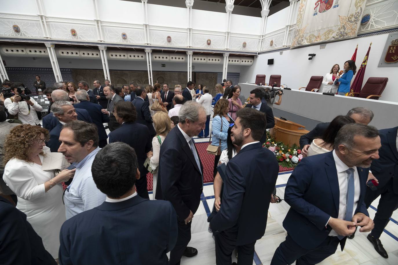 La constitución de la Asamblea Regional, en imágenes