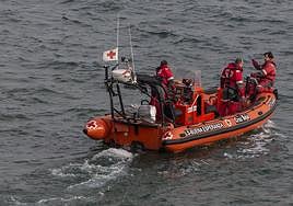 Efectivos de la Cruz Roja, en una imagen de archivo.