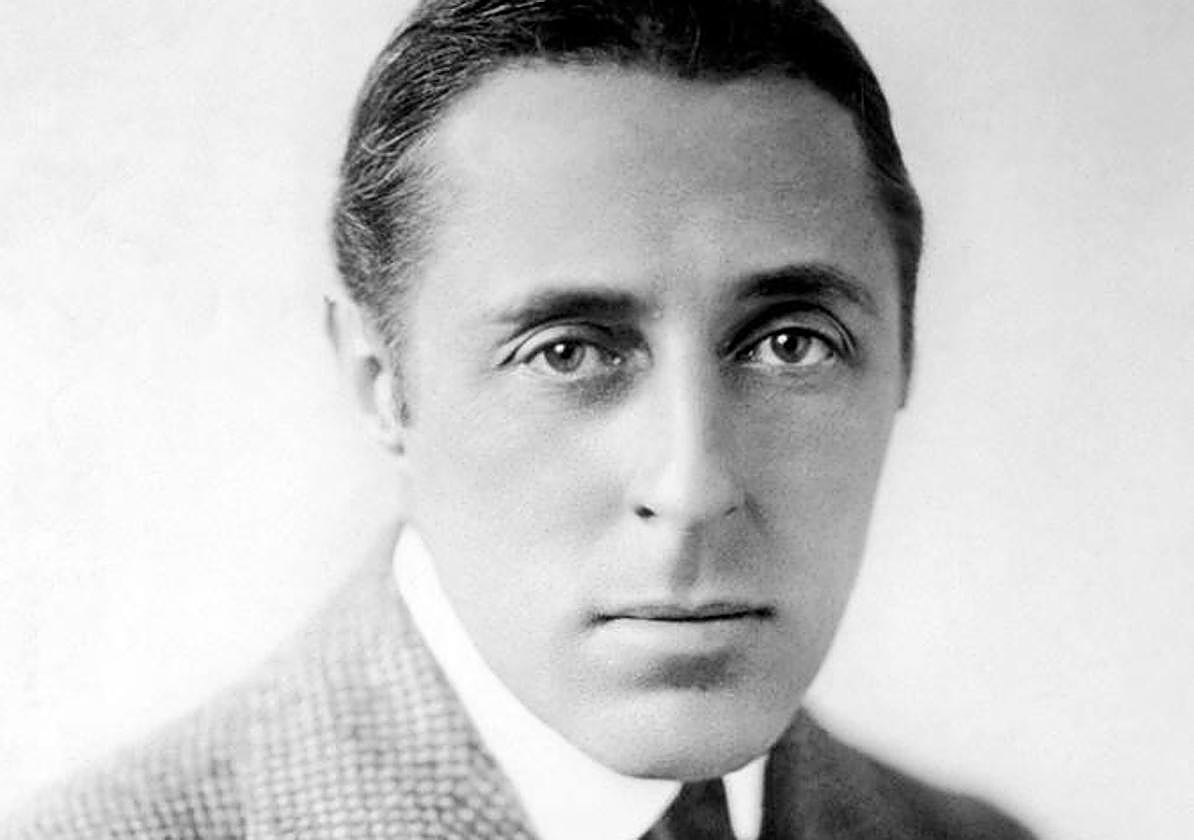 David Wark Griffith.