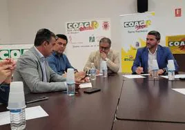 José Miguel Marín, presidente de Coag Murcia; el alcalde de San Javier, José Miguel Luengo, el eurodiputado del PP Juan Ignacio Zoido y el consejero en funciones Antonio Luengo, reunidos el pasado lunes.