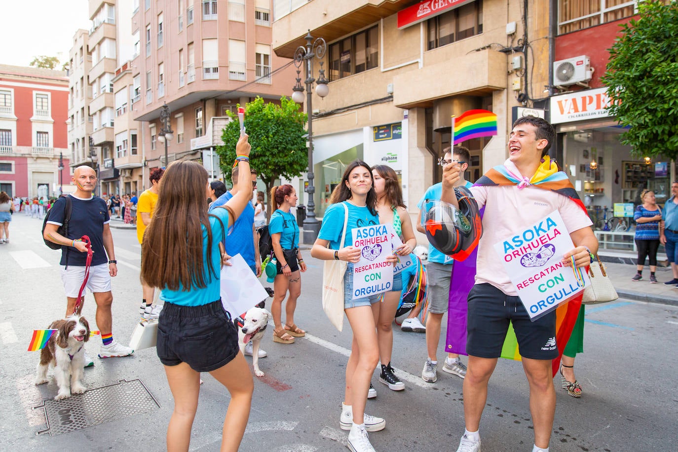 El Orgullo protesta contra la entrada de la ultraderecha en el gobierno de Orihuela