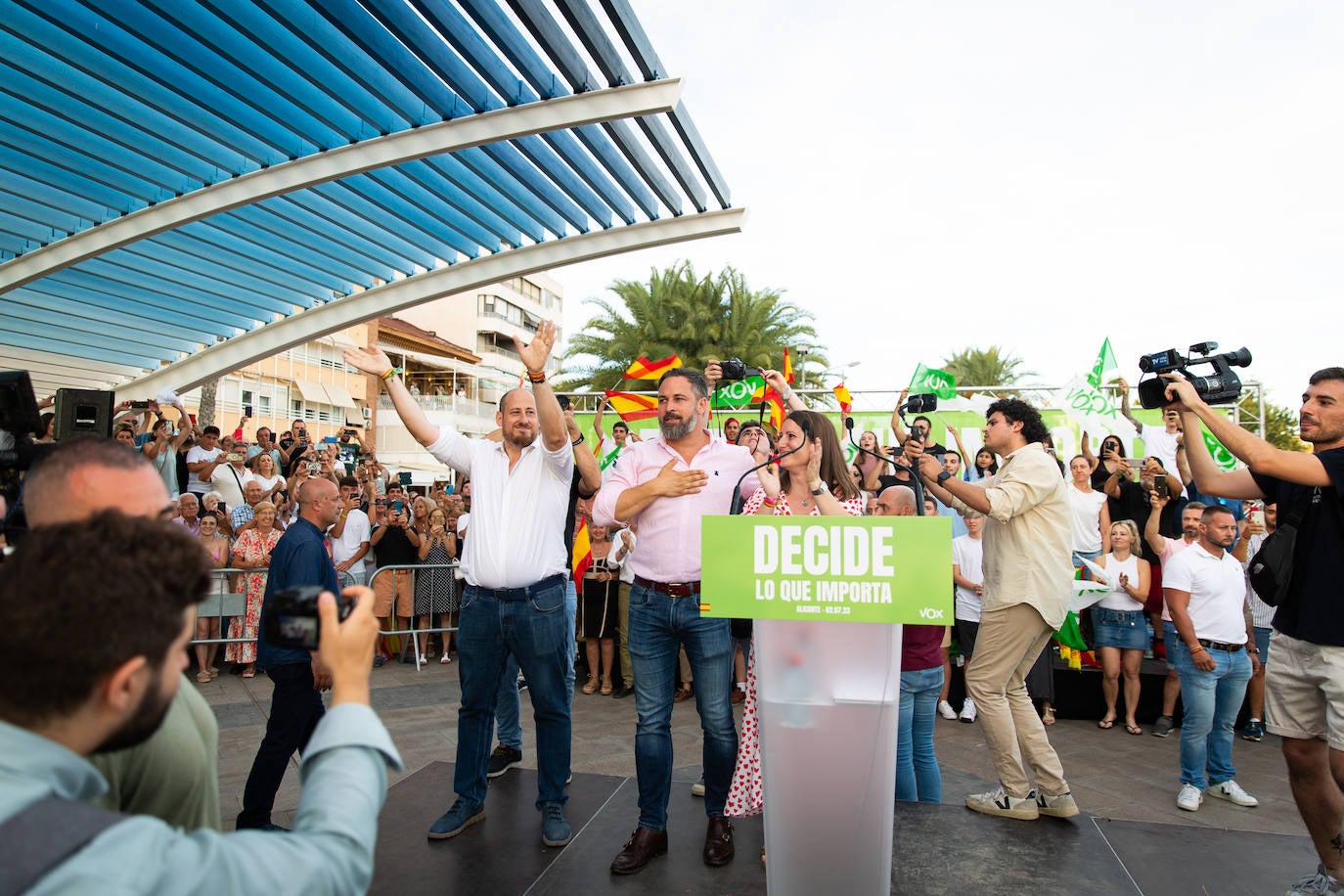 Las imágenes de la visita de Santiago Abascal a Torrevieja