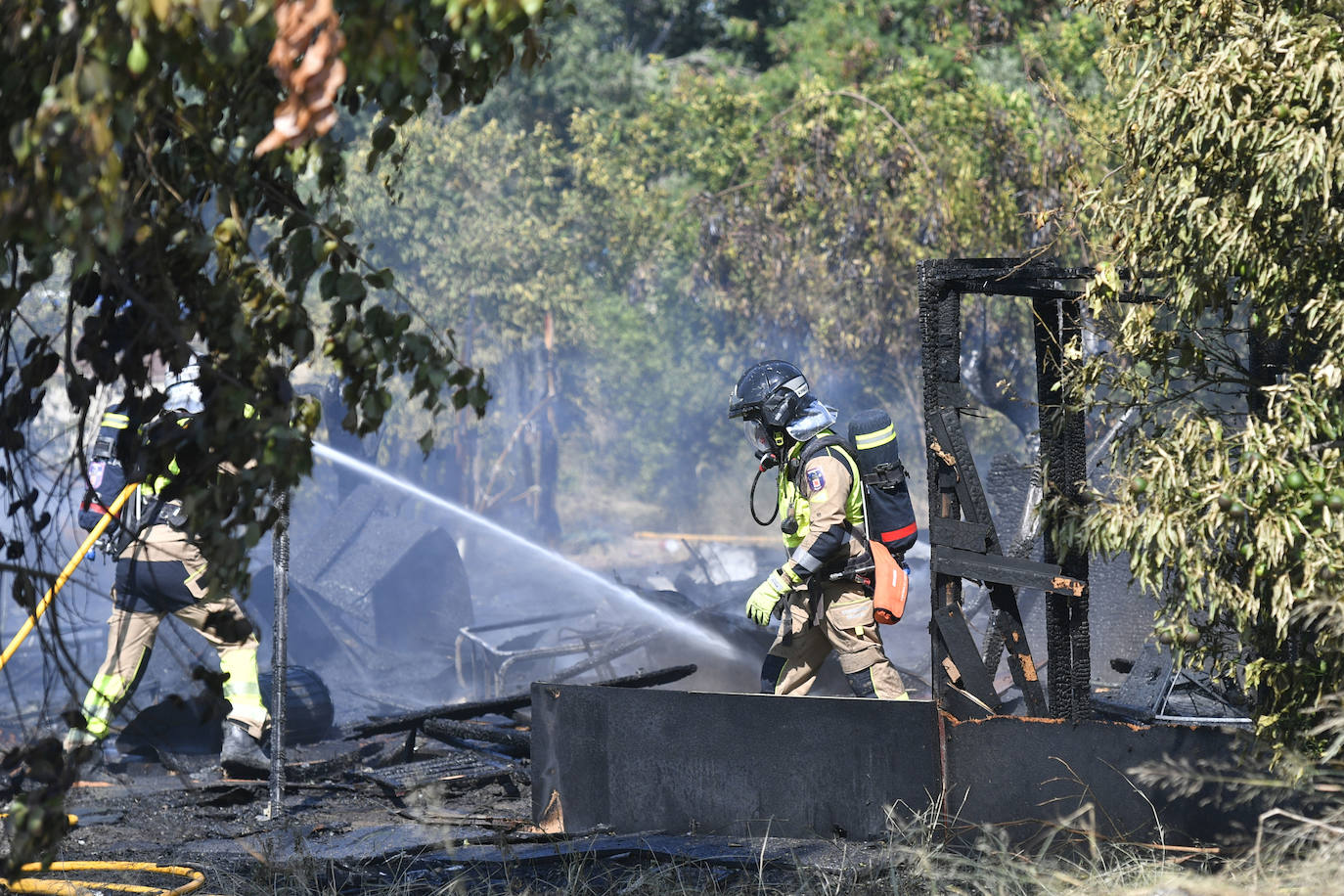 Un incendio en el poblado chabolista de La Fica alerta a los bomberos