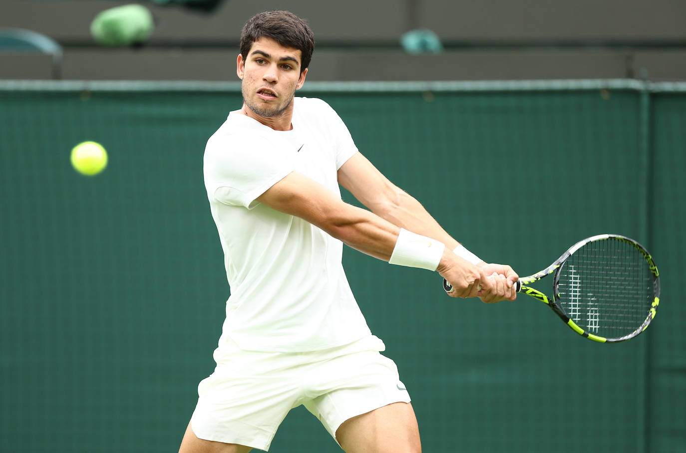 Alcaraz despega en Wimbledon