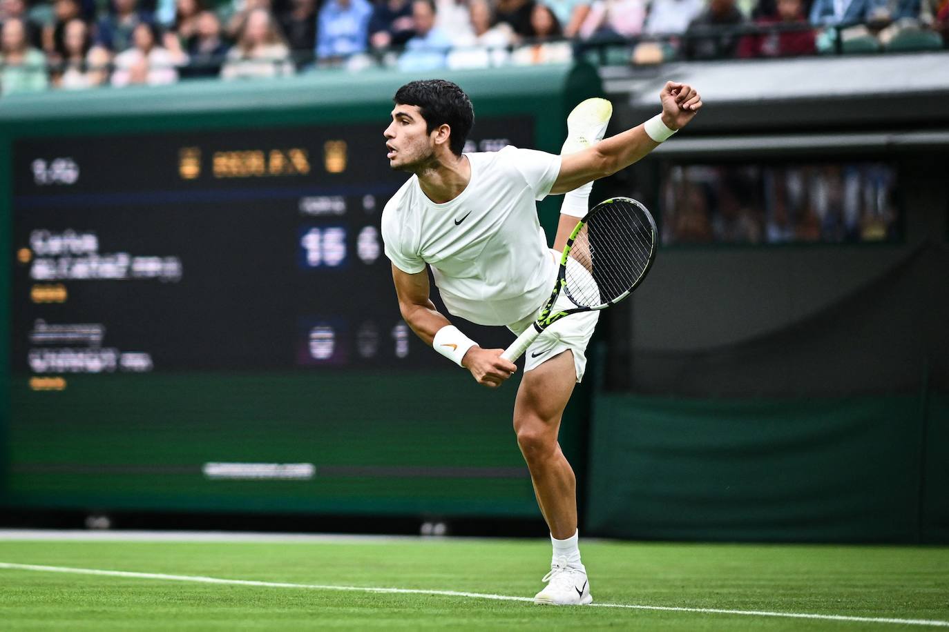 Alcaraz despega en Wimbledon