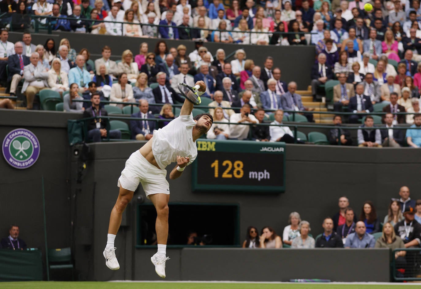 Alcaraz despega en Wimbledon