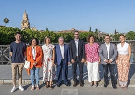 Vélez en el centro, con los principales candidatos socialistas al Congreso y Senado.