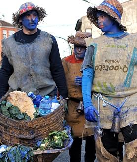 Imagen secundaria 2 - En grande, Gran Cabalgata de Jumilla; Carrera de cintas a caballo en Pozo Estrecho y Los Cherros de Zeneta, en pequeño.