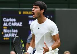 El partido entre Carlos Alcaraz y Jarry en Wimbledon, en imágenes