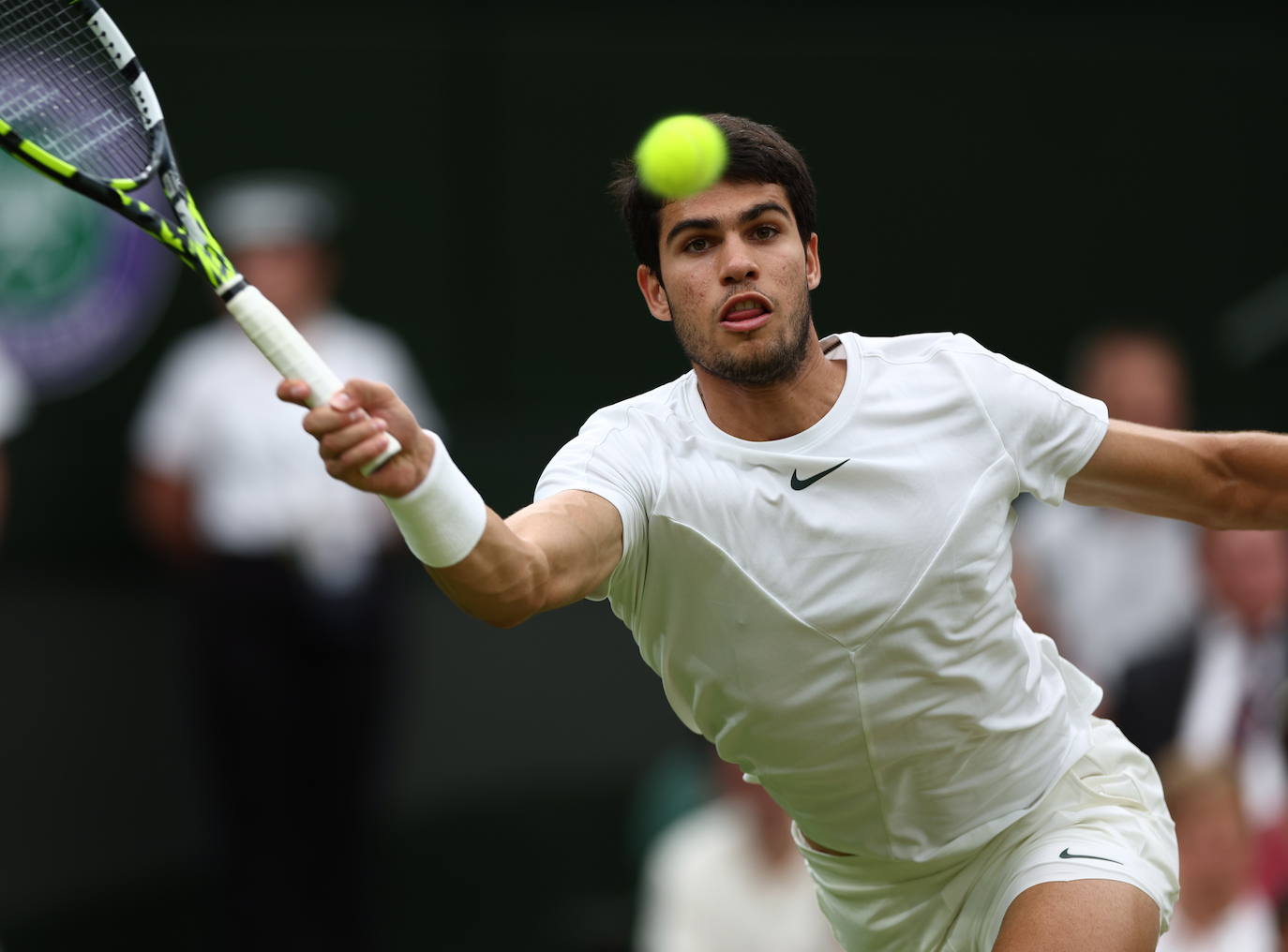 El partido entre Carlos Alcaraz y Jarry en Wimbledon, en imágenes