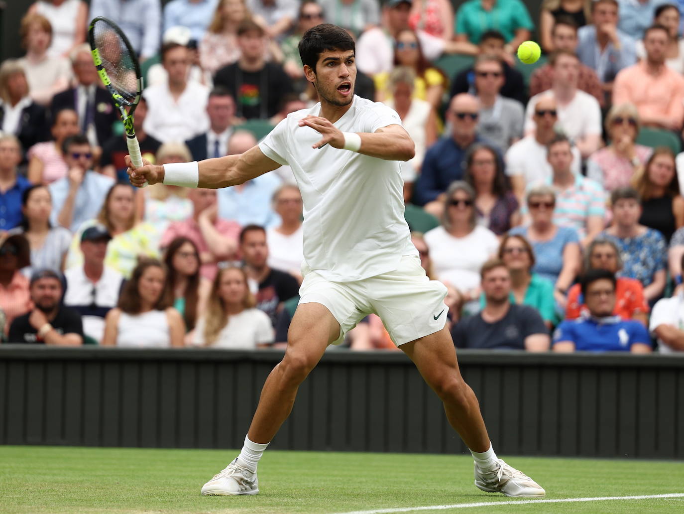 El partido entre Carlos Alcaraz y Jarry en Wimbledon, en imágenes