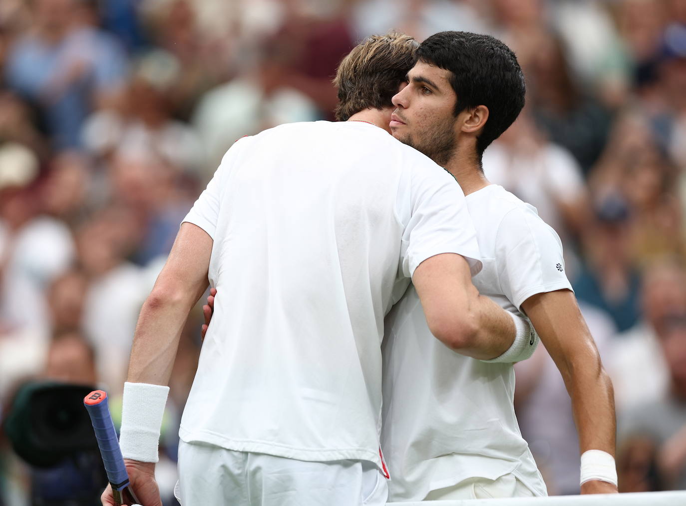 El partido entre Carlos Alcaraz y Jarry en Wimbledon, en imágenes