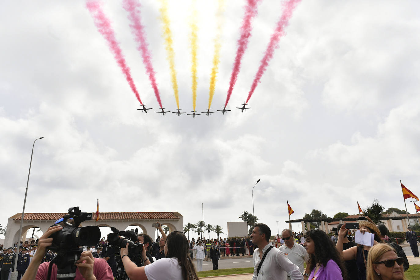 Visita de Felipe VI a la Academia General del Aire, en imágenes