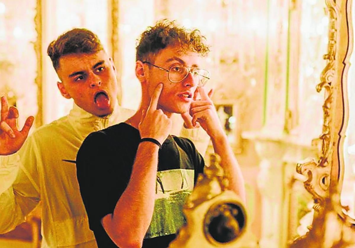 Los hermanos Adrián y Juan Carlos Gomis son Funzo & Baby Loud.