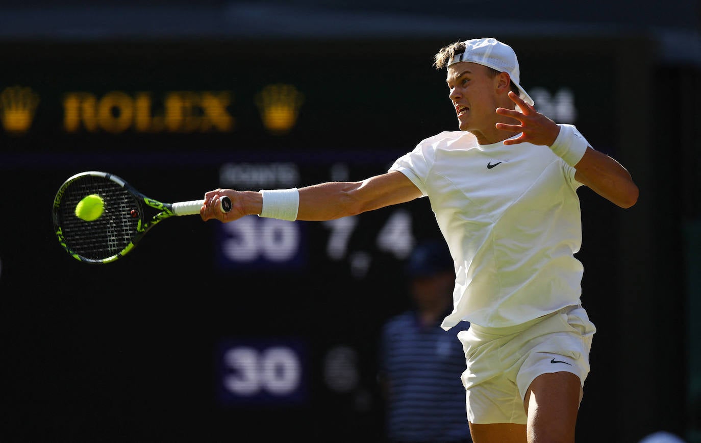 Las imágenes del partido Alcaraz-Rune en Wimbledon