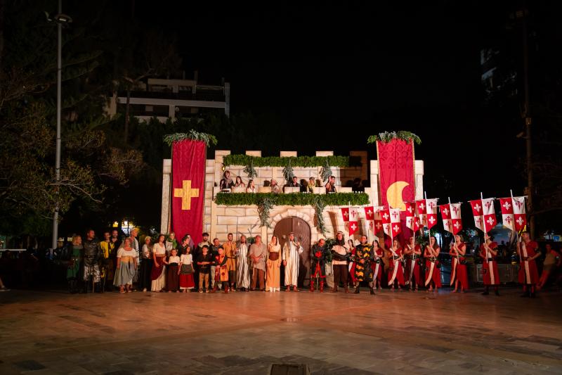 Teodomiro entrega el castillo y la Armengola lo reconquista