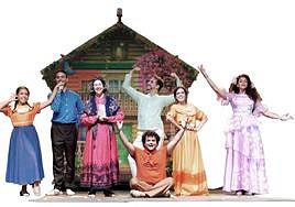 Intérpretes del musical 'Encanto'.