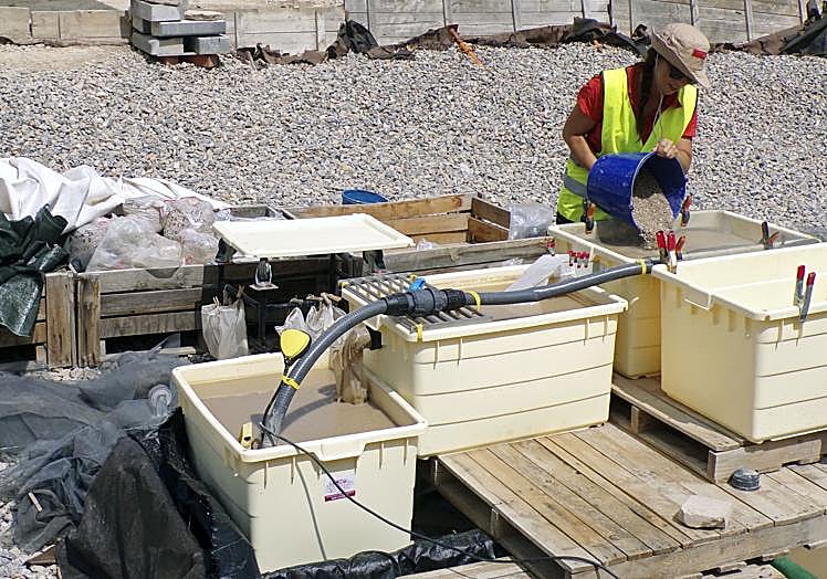 La máquina de flotación ha procesado muestras de 500 litros de tierra excavada.