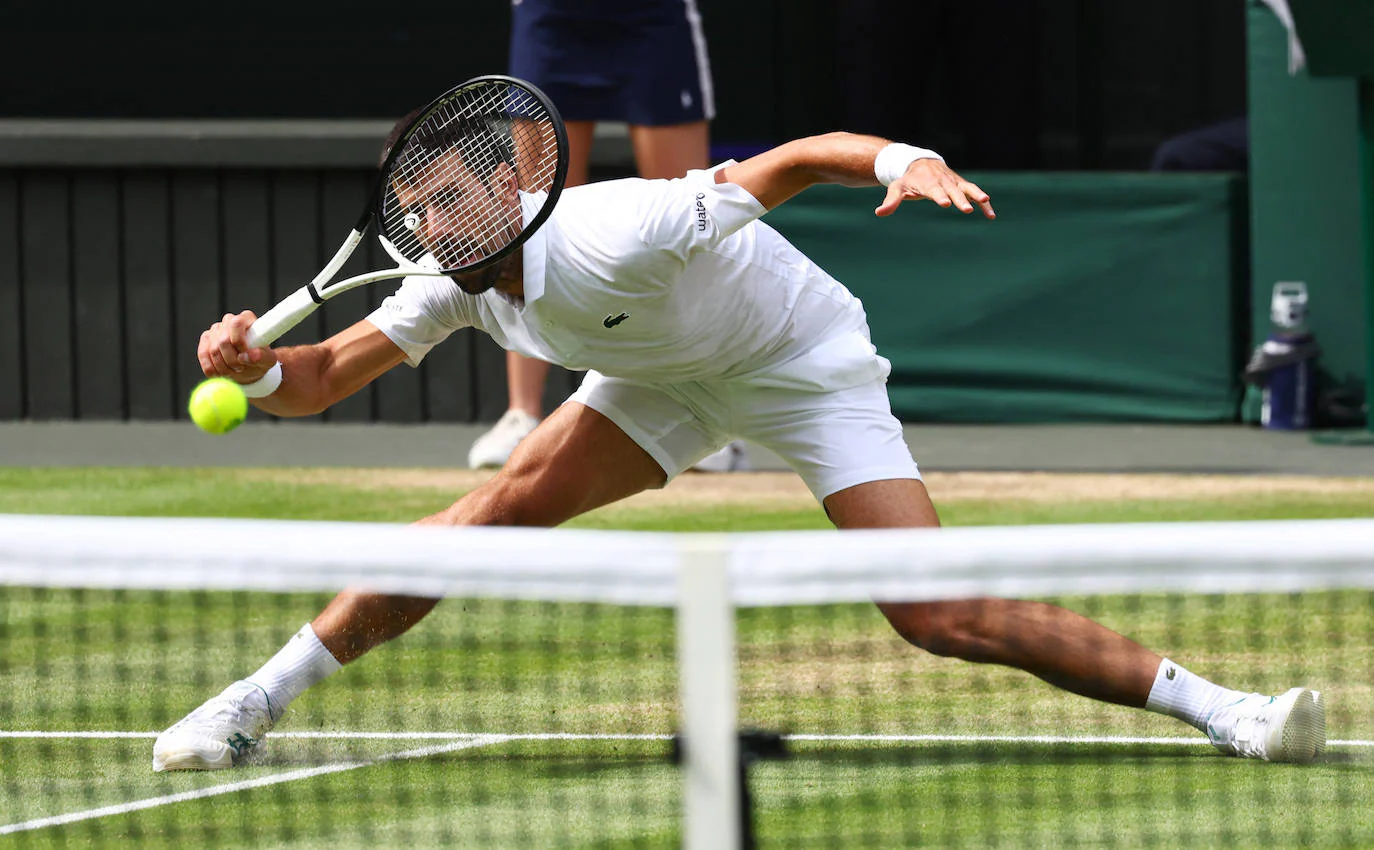 La Final De Wimbledon Entre Carlos Alcaraz Y Novak Djokovic, En ...