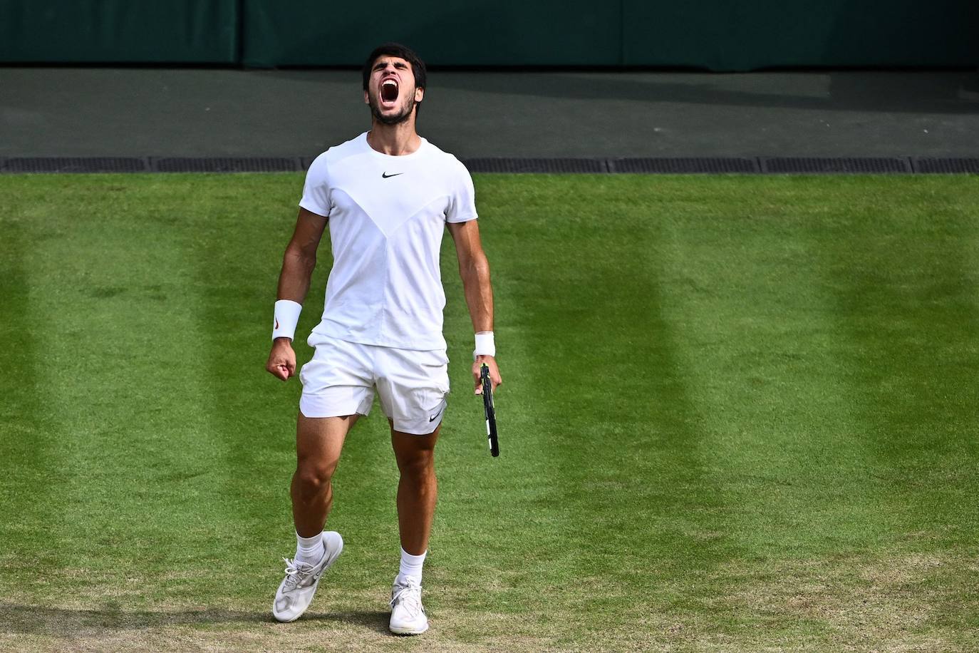 La final de Wimbledon entre Carlos Alcaraz y Novak Djokovic, en imágenes