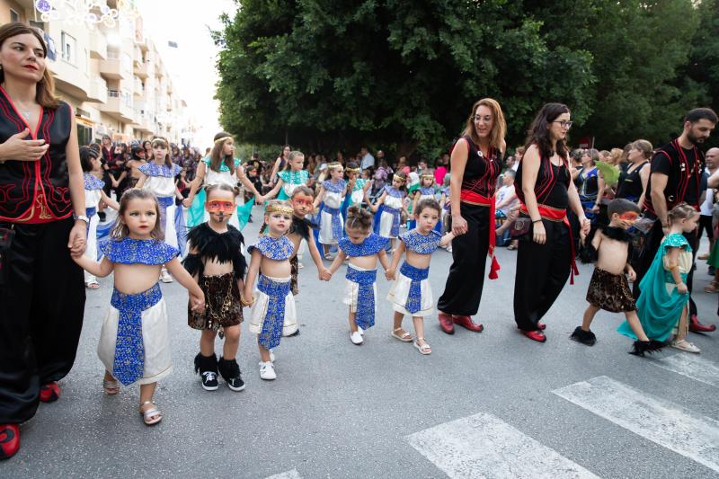 El desfile infantil de Moros y Cristianos, en imágenes
