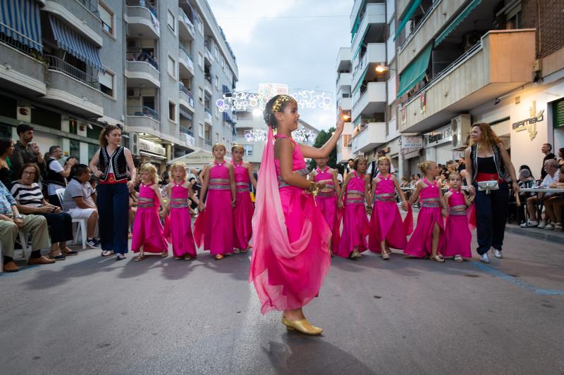 El desfile infantil de Moros y Cristianos, en imágenes
