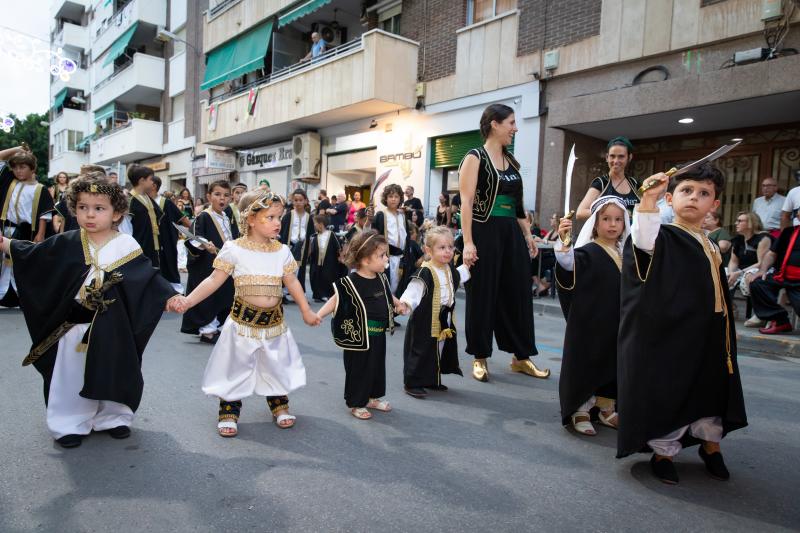 El desfile infantil de Moros y Cristianos, en imágenes