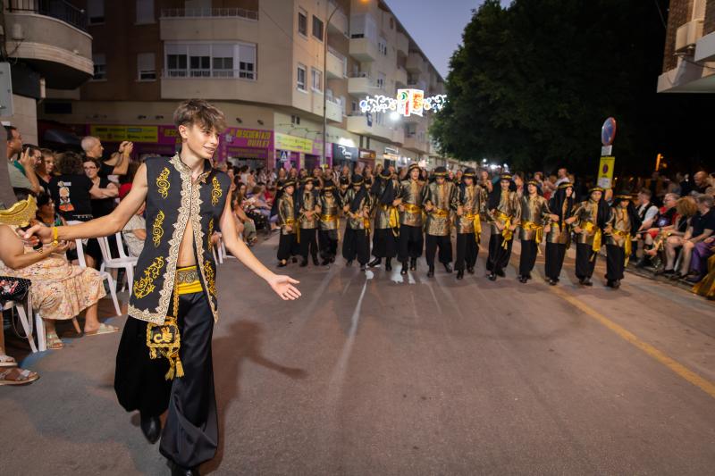 El desfile infantil de Moros y Cristianos, en imágenes