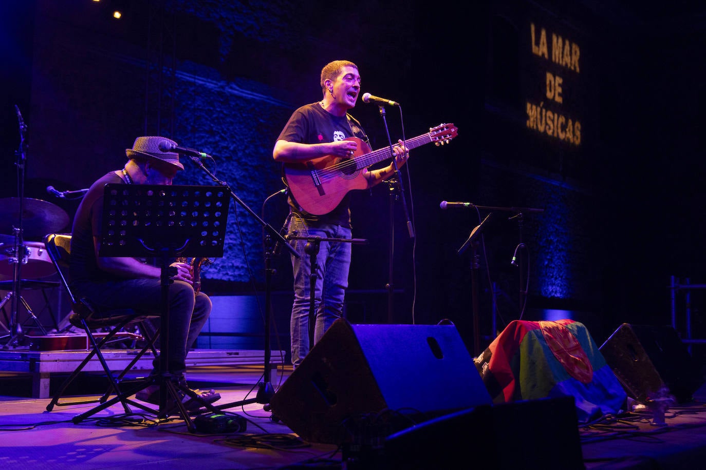 En el tributo 'Yo no canto por cantar. 50 años sin Víctor Jara' actuaron Valeria Castro, Isaac et Nora, Muerdo, Club del Río, Luis Pastor, Emilia y Pablo y Luis Barría.