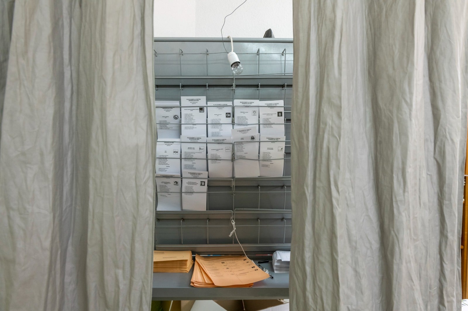 El domingo electoral en la Región de Murcia, en imágenes