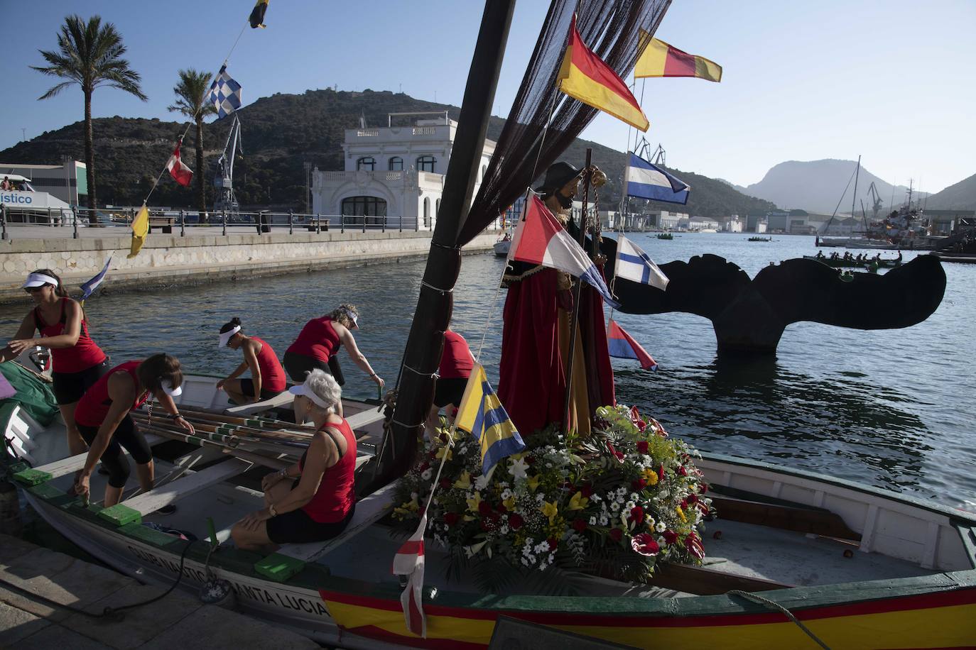 La procesión marinera de Cartagena en honor a Santiago, en imágenes