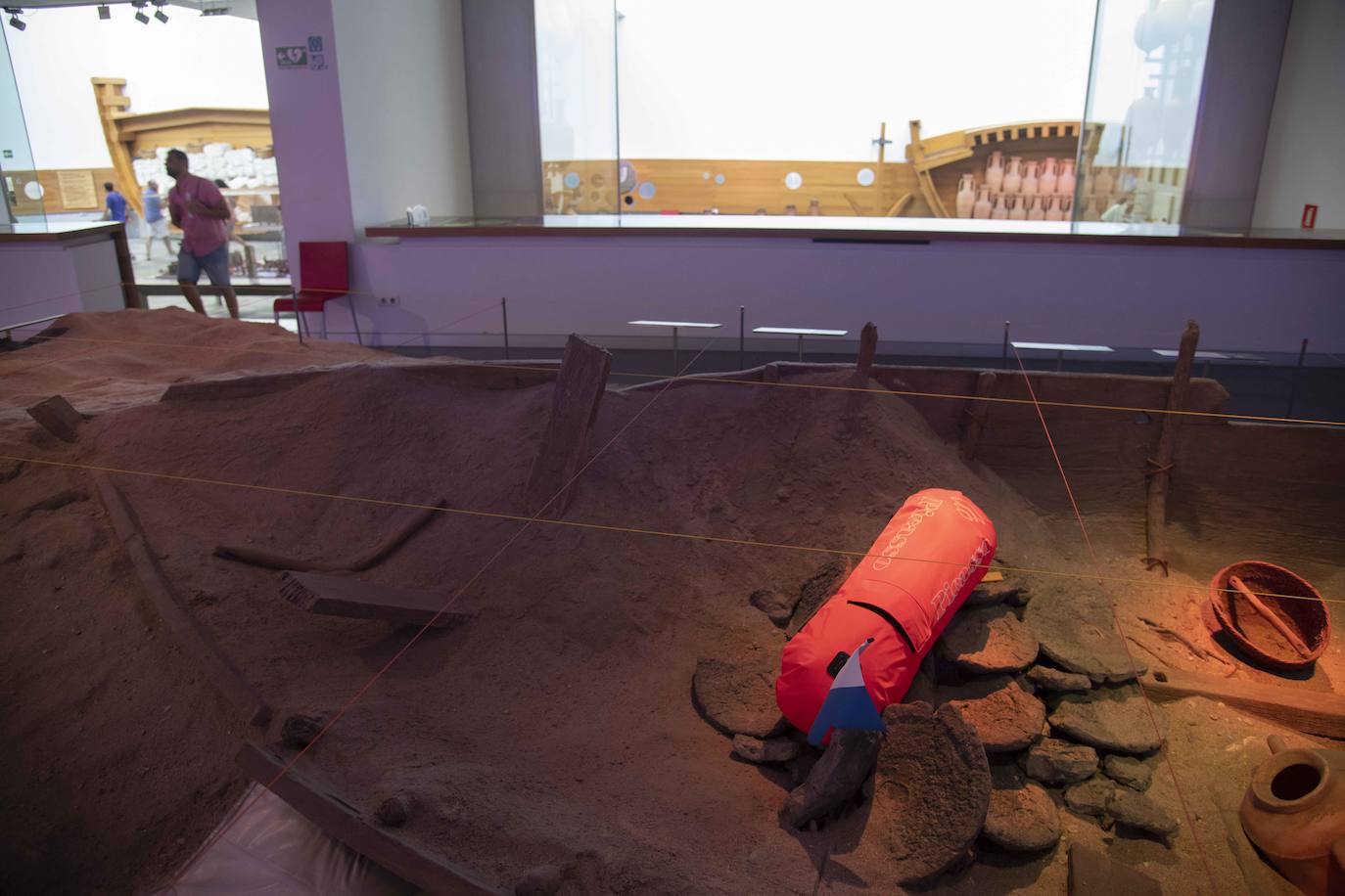 López Cuenca infiltra a Picasso en el Arqua