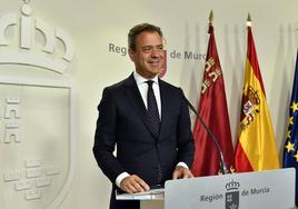 El consejero Marcos Ortuño, en rueda de prensa, en una imagen de archivo.