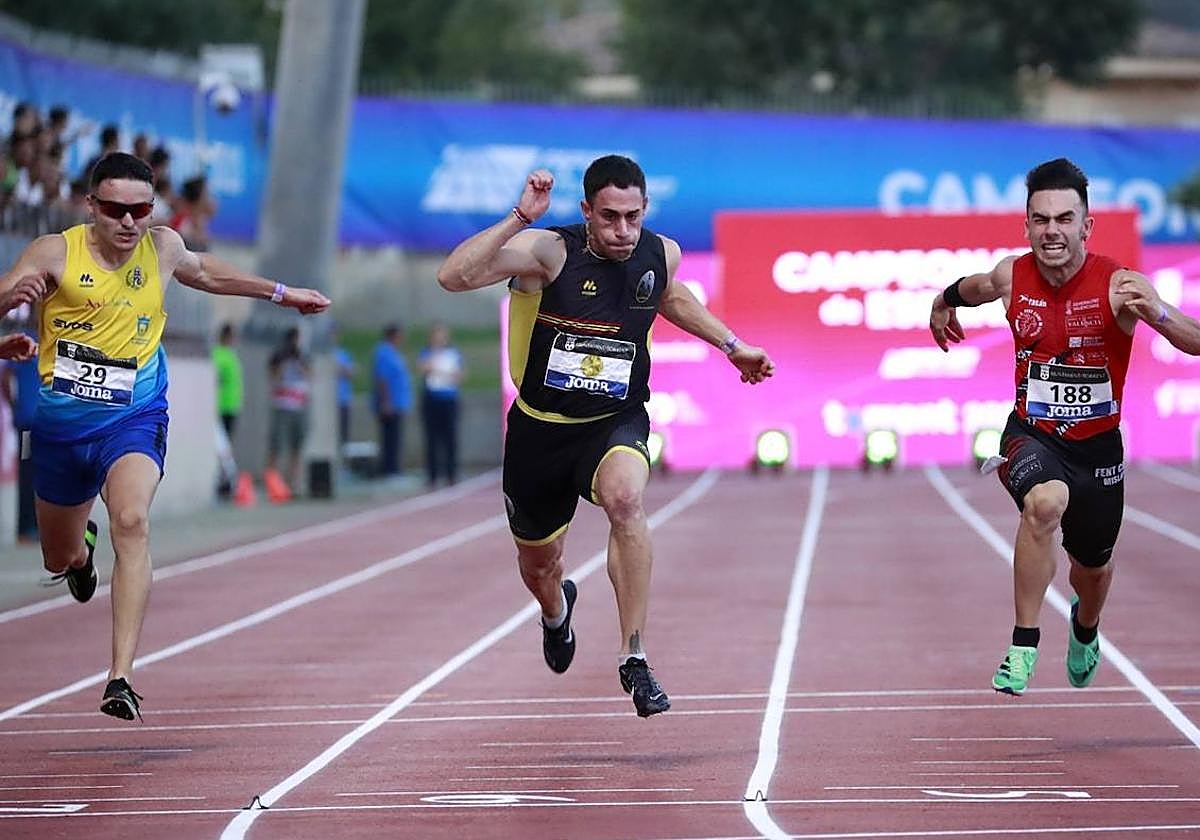 Lçopez Barranco durante la prueba de 100 metros lisos este sábado.