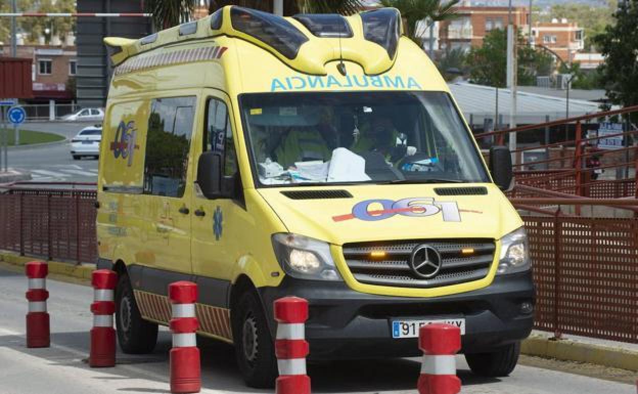 Imagen de archivo de una ambulancia.