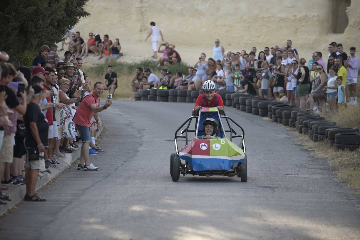 Las imágenes de la carrera de autos locos en Canteras