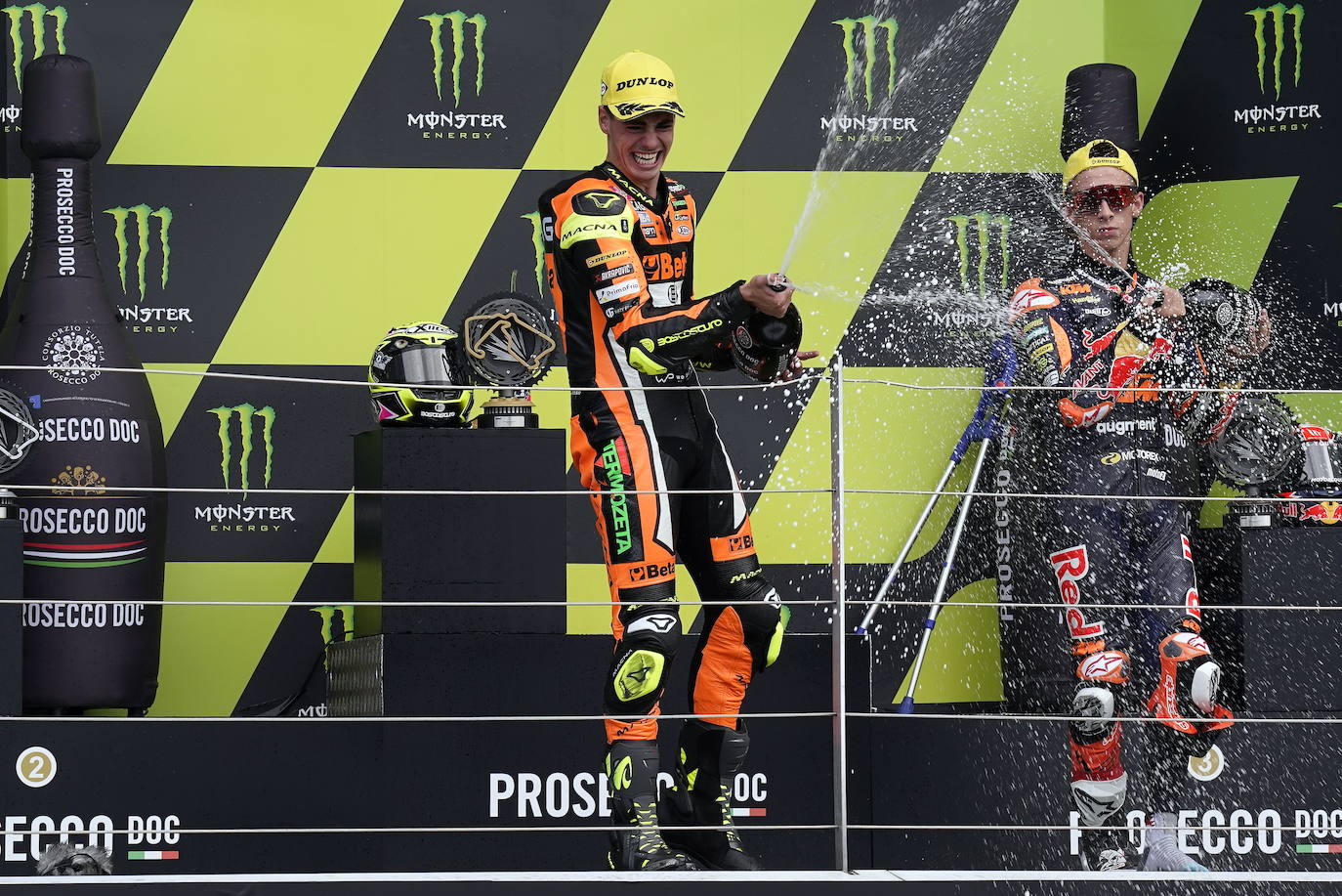 Aldeguer logra su primera victoria en Moto2, en imágenes