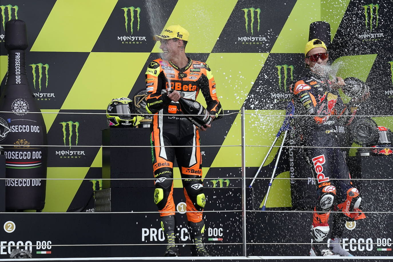 Aldeguer logra su primera victoria en Moto2, en imágenes