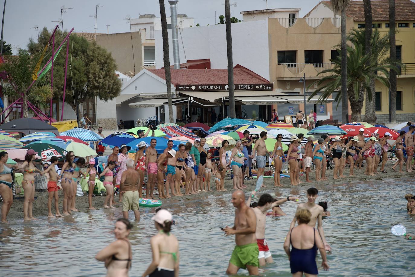 El tercer abrazo al Mar Menor, en imágenes