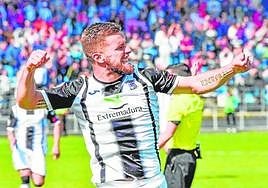 Francis Ferrón, con el Badajoz en el Nuevo Vivero.